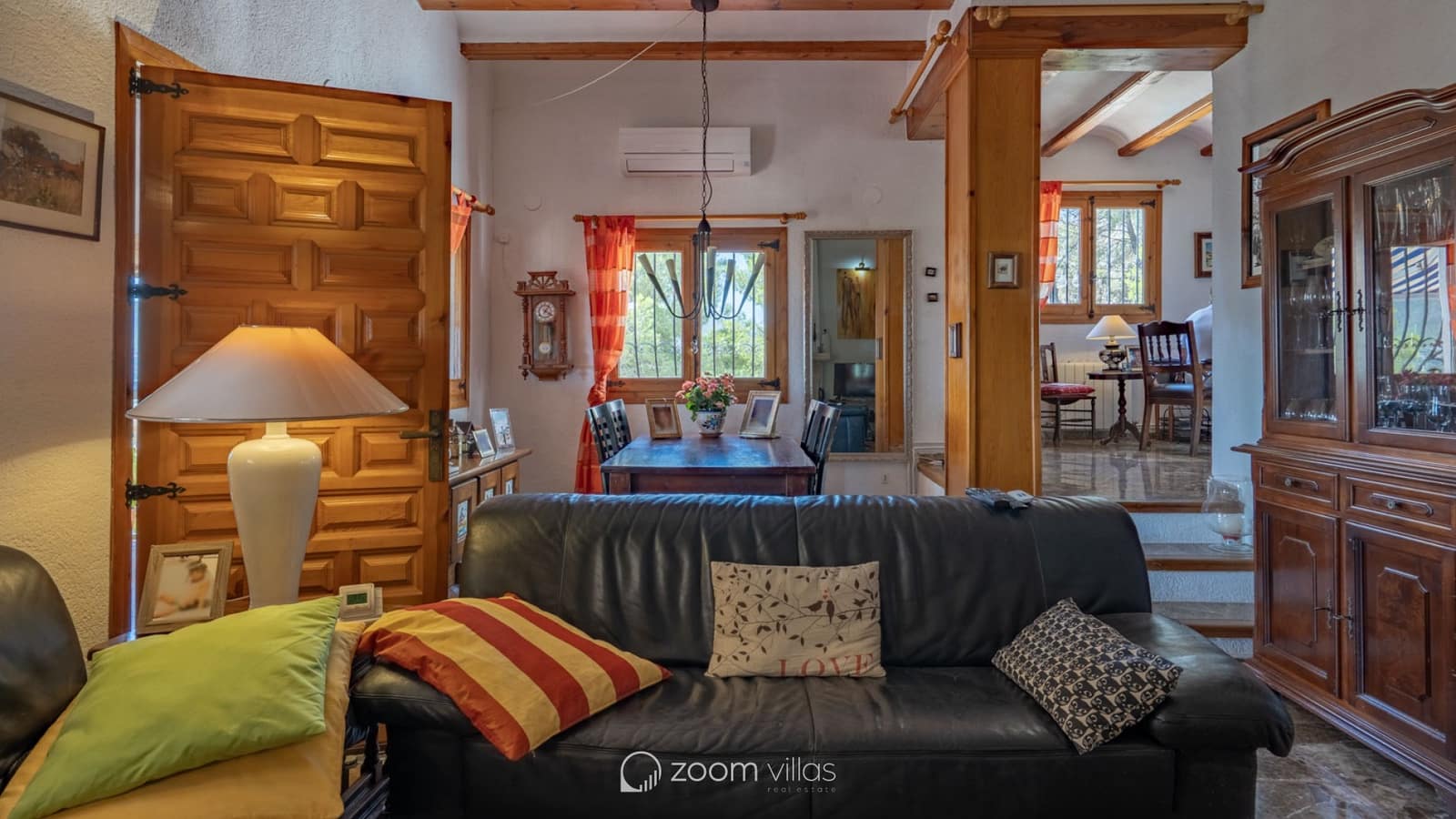 4 bedroom Villa for sale in Javea / Xabia with pool - € 749,000 (Ref: 9130873)