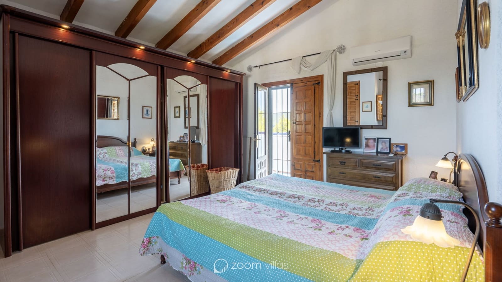 4 bedroom Villa for sale in Javea / Xabia with pool - € 749,000 (Ref: 9130873)