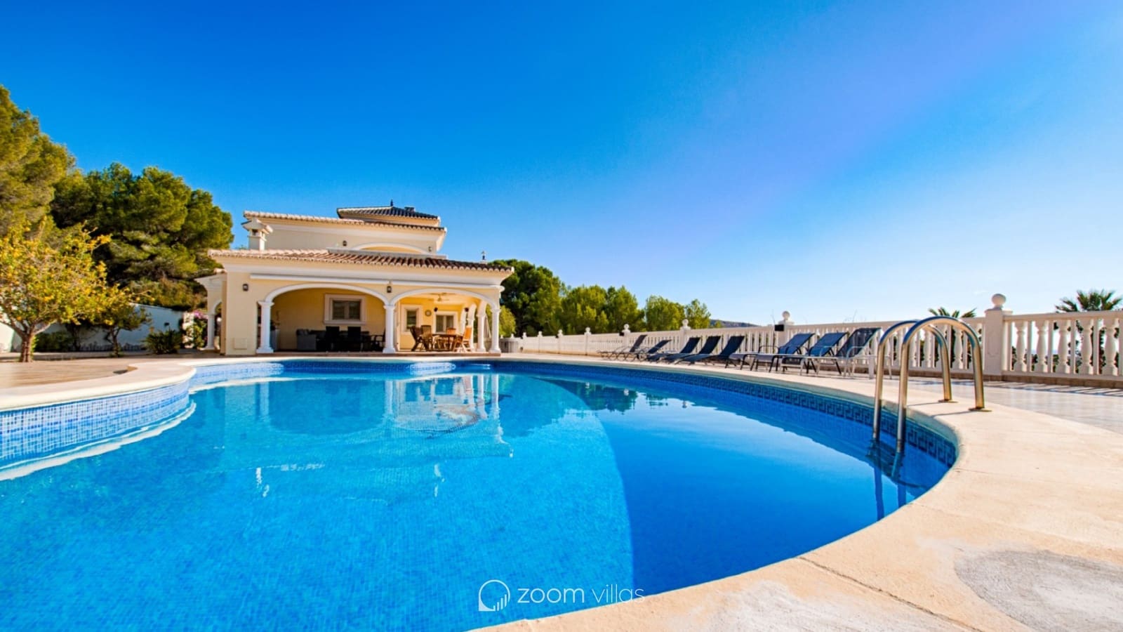 5 Zimmer Villa zu verkaufen in Moraira mit Pool - 2.450.000 € (Ref: 9180097)