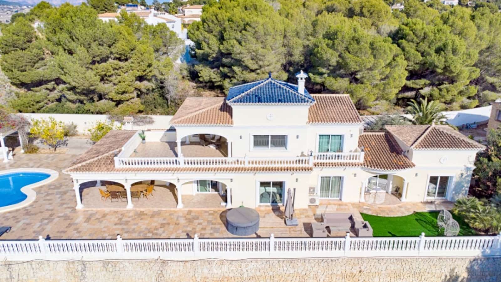 5 Zimmer Villa zu verkaufen in Moraira mit Pool - 2.450.000 € (Ref: 9180097)
