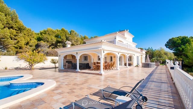 5 Zimmer Villa zu verkaufen in Moraira, Teulada-Moraira mit Pool - 2.450.000 € (Ref: 9180097)
