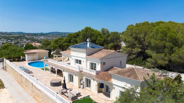 5 soveværelse Villa til salg i Moraira, Teulada-Moraira med swimmingpool - € 1.990.000 (Ref: 9180097)