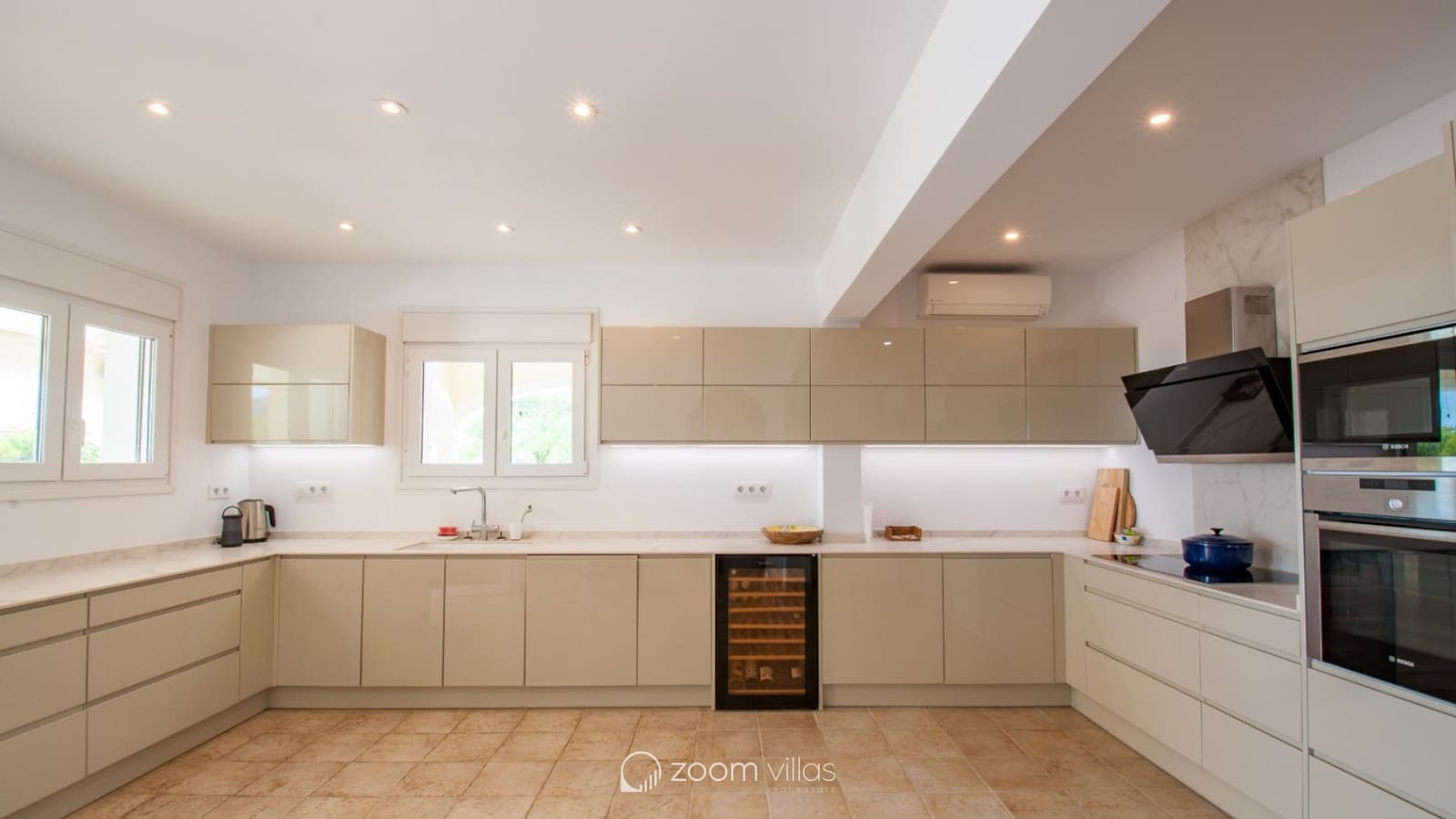 5 Zimmer Villa zu verkaufen in Moraira mit Pool - 2.450.000 € (Ref: 9180097)