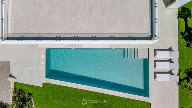 4 bedroom Villa for sale in Cometa - Carrió, Calpe / Calp with pool - € 1,599,000 (Ref: 9181487)