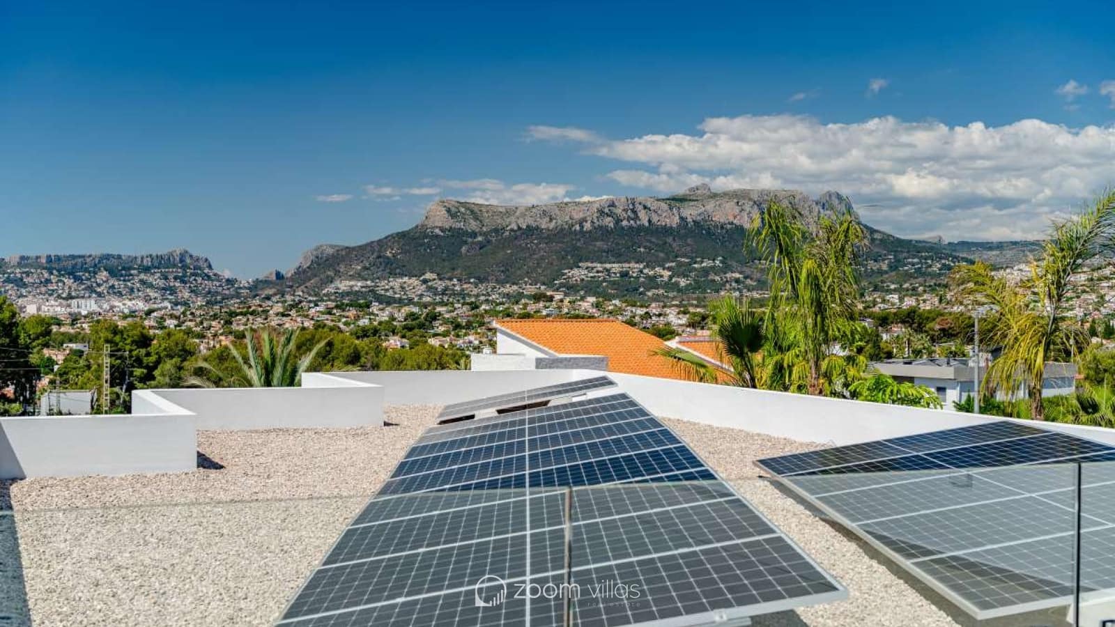 4 bedroom Villa for sale in Calpe / Calp with pool - € 1,599,000 (Ref: 9181487)