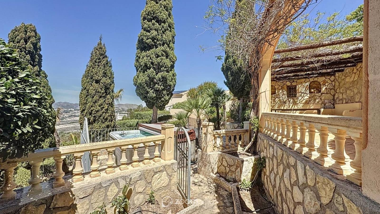 3 bedroom Villa for sale in Benitachell / Benitatxell with pool - € 850,000 (Ref: 9184239)