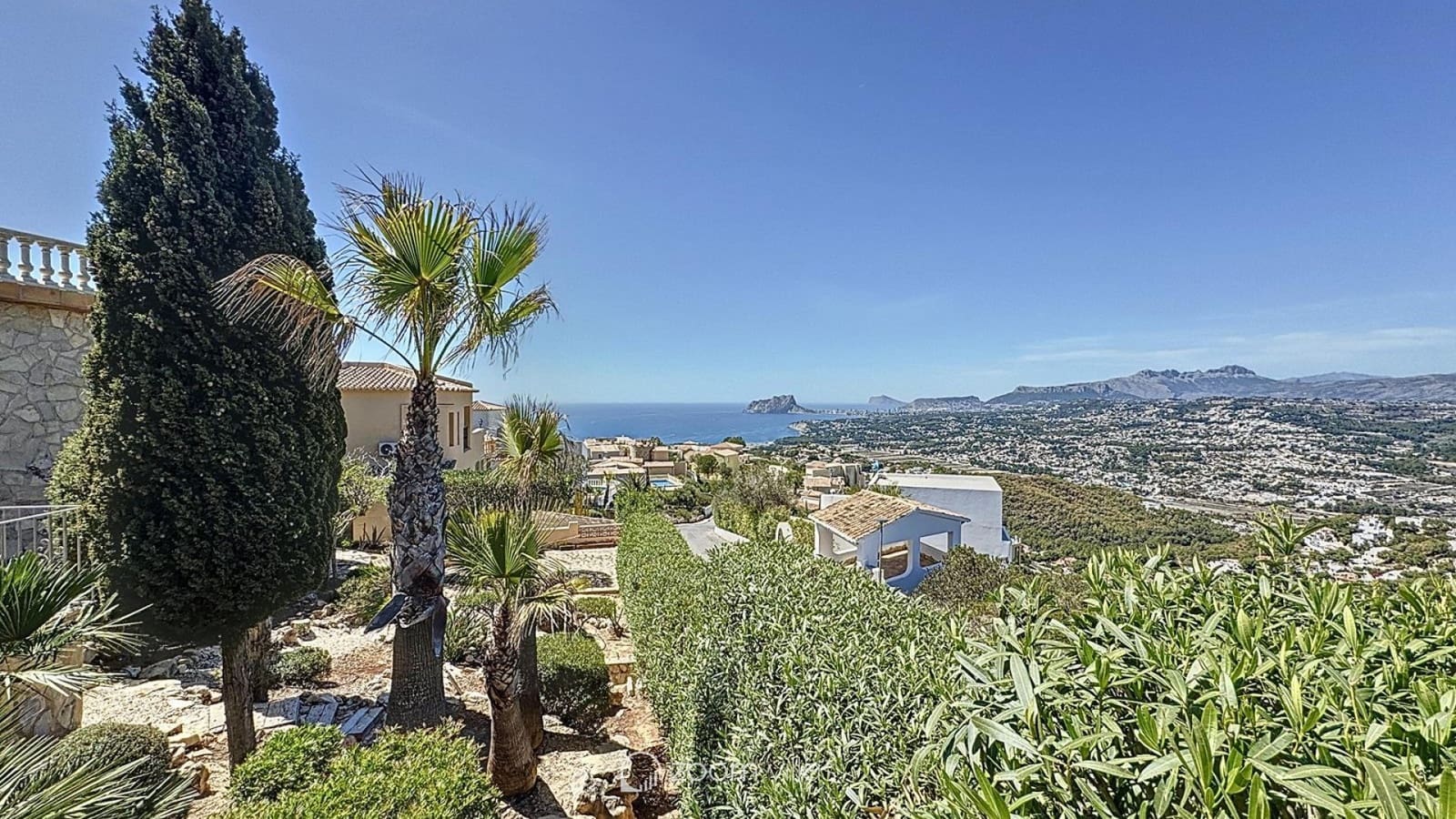 3 bedroom Villa for sale in Benitachell / Benitatxell with pool - € 850,000 (Ref: 9184239)