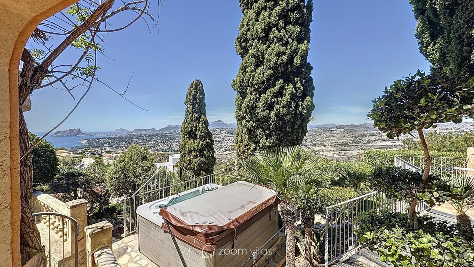 3 bedroom Villa for sale in Benitachell / Benitatxell with pool - € 850,000 (Ref: 9184239)