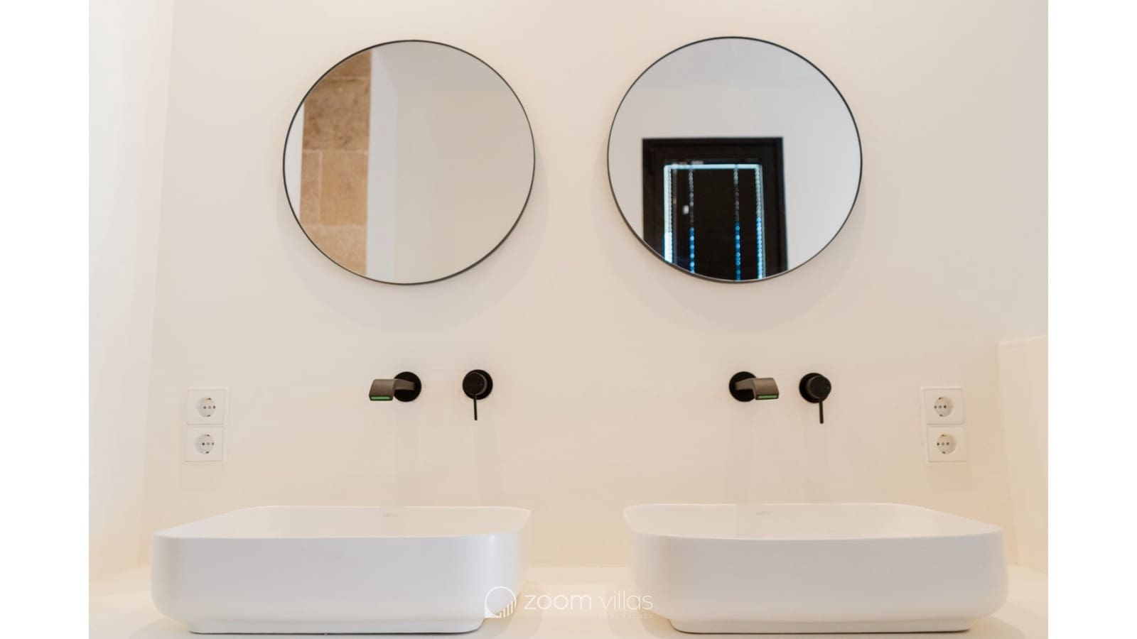 3 slaapkamer Villa te koop in Moraira met zwembad - € 3.950.000 (Ref: 9184877)