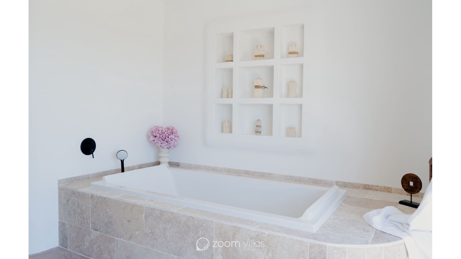 3 slaapkamer Villa te koop in Moraira met zwembad - € 3.950.000 (Ref: 9184877)