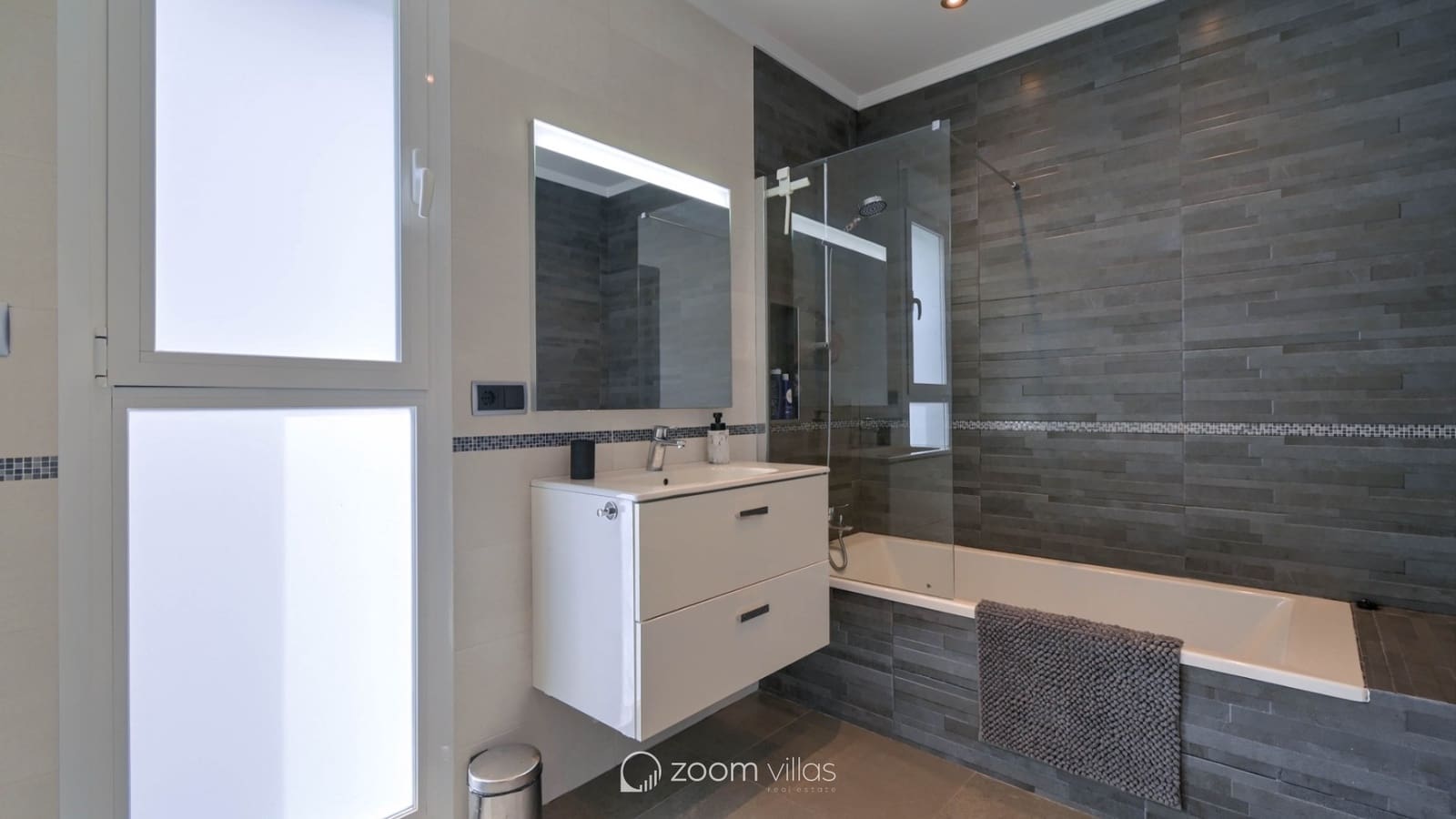 5 slaapkamer Villa te koop in Moraira met zwembad garage - € 1.450.000 (Ref: 9187477)