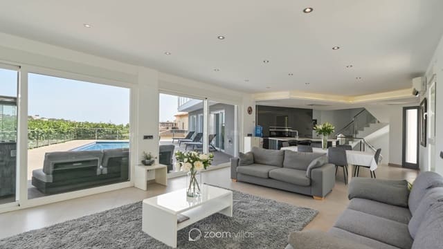 5 slaapkamer Villa te koop in Moraira, Teulada-Moraira met zwembad garage - € 1.450.000 (Ref: 9187477)