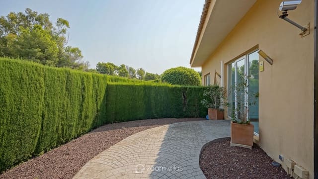4 bedroom Villa for sale in Partida Tosal - Zona del Castellans, Javea / Xàbia - € 795,000 (Ref: 9192828)