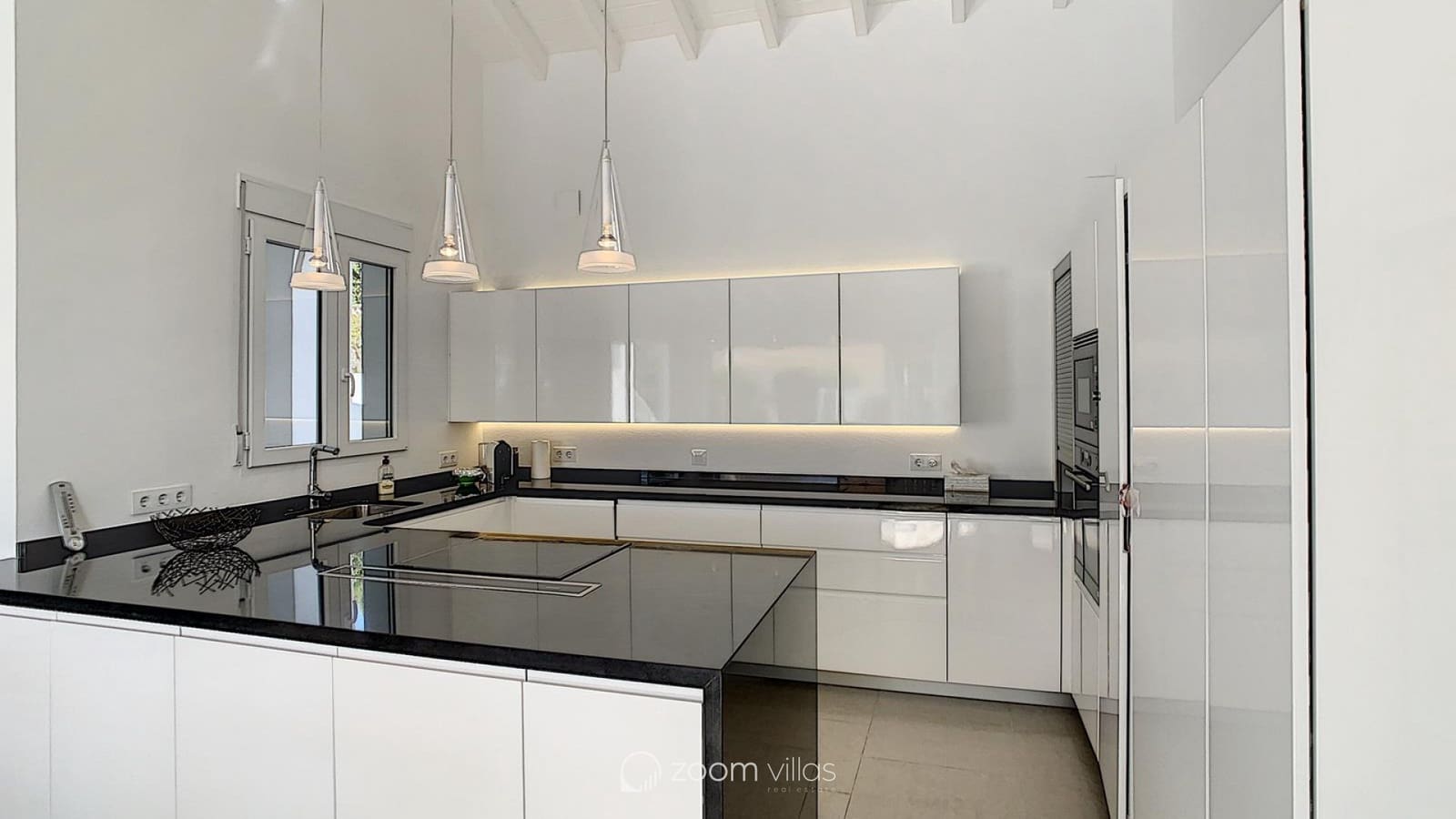 Chalet de 5 habitaciones en Benitachell / Benitatxell en venta con piscina - 1.490.000 € (Ref: 9199410)