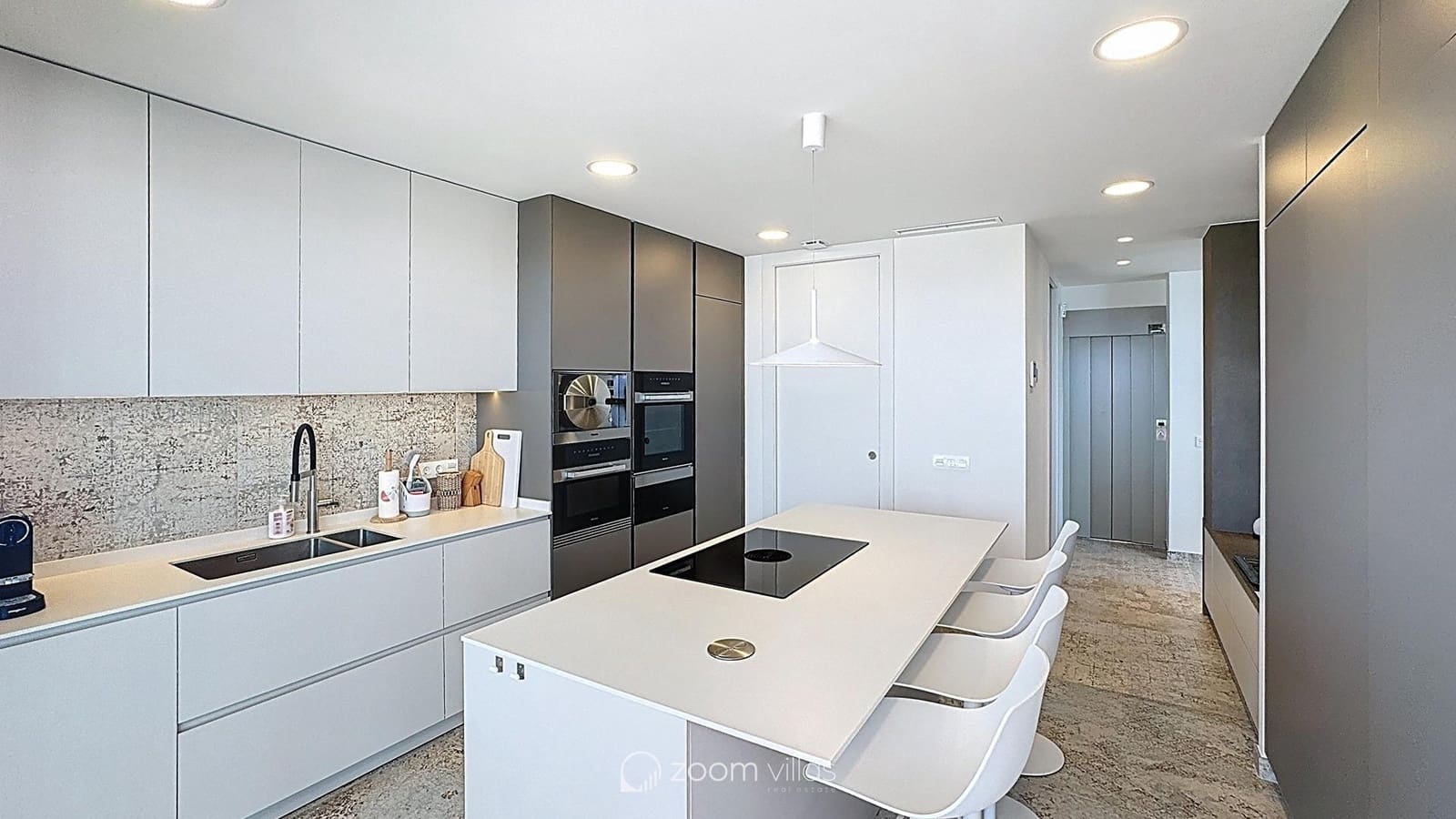 5 bedroom Villa for sale in Benitachell / Benitatxell with pool - € 3,250,000 (Ref: 9199709)