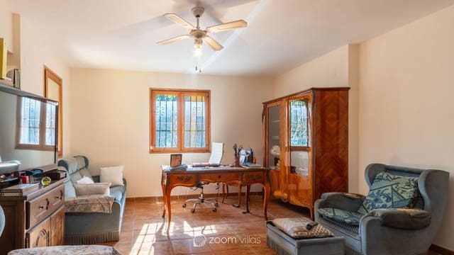 Chalet de 6 habitaciones en Pedreguer en venta con piscina - 732.000 € (Ref: 9248847)