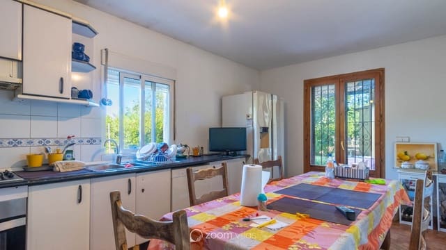 Chalet de 6 habitaciones en Pedreguer en venta con piscina - 732.000 € (Ref: 9248847)