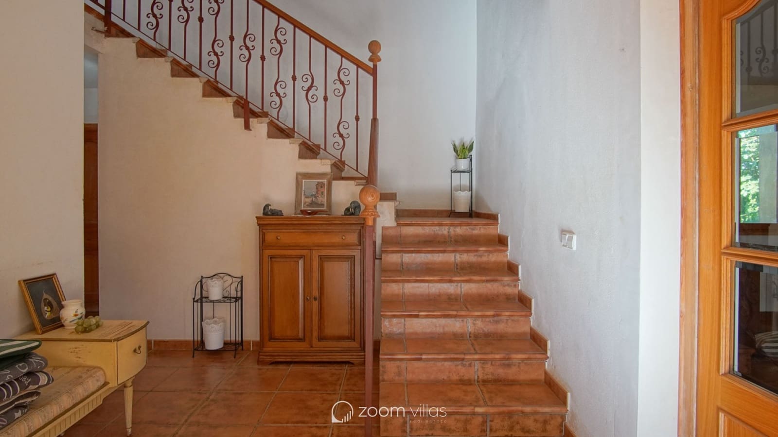 6 bedroom Villa for sale in Pedreguer with pool - € 732,000 (Ref: 9248847)