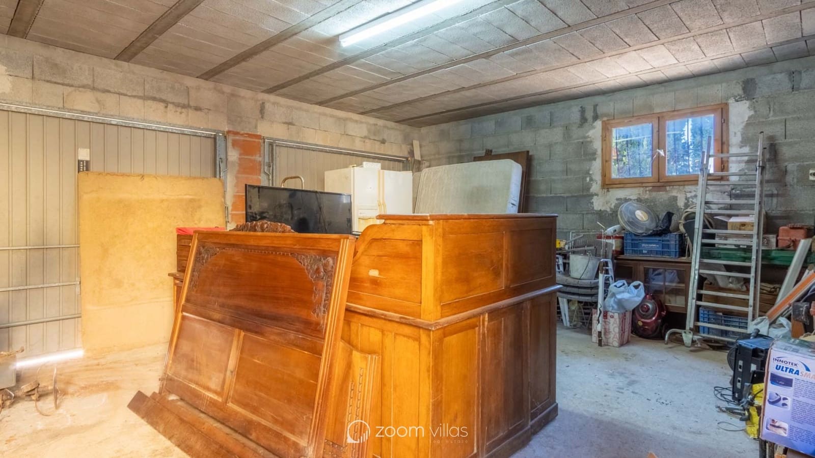 6 bedroom Villa for sale in Pedreguer with pool - € 732,000 (Ref: 9248847)