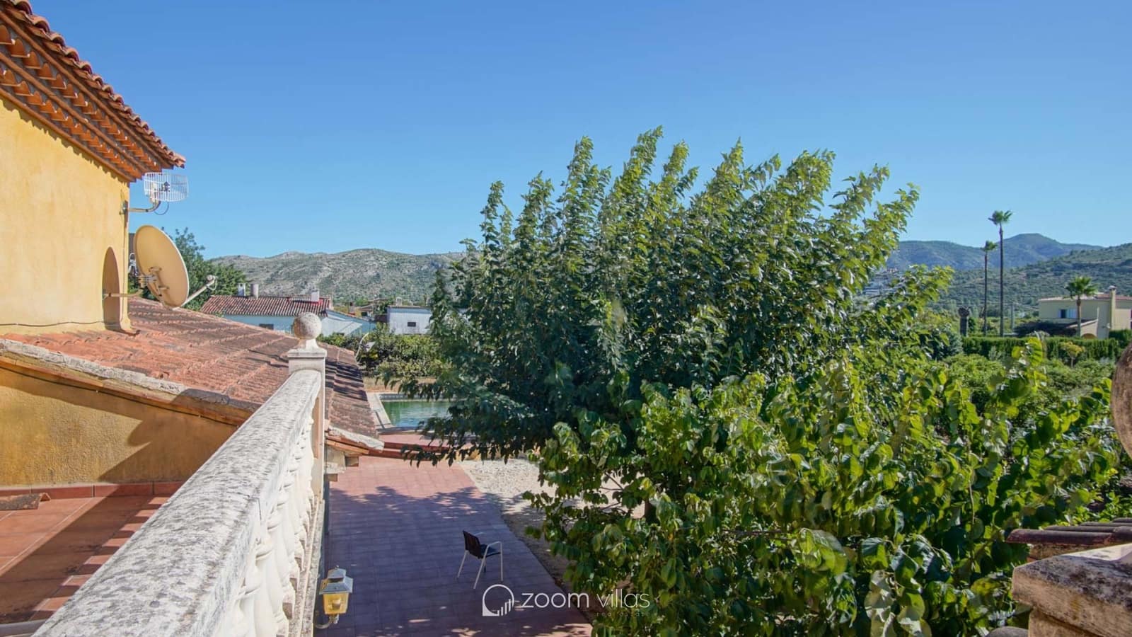 6 bedroom Villa for sale in Pedreguer with pool - € 732,000 (Ref: 9248847)