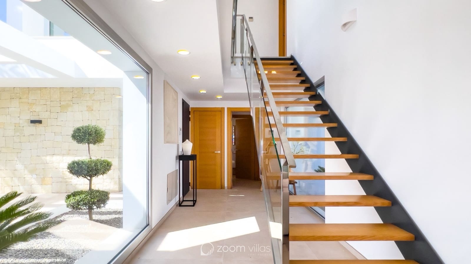 4 soveværelse Villa til salg i Moraira med swimmingpool - € 1.990.000 (Ref: 9252504)