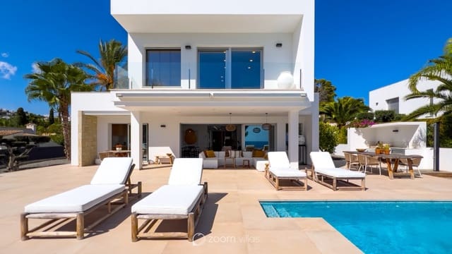 4 bedroom Villa for sale in Moraira, Teulada-Moraira with pool - € 1,990,000 (Ref: 9252504)
