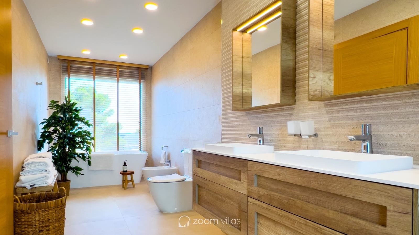 4 soveværelse Villa til salg i Moraira med swimmingpool - € 1.990.000 (Ref: 9252504)