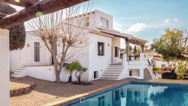 4 bedroom Villa for sale in Cap Martí - El Tossalet - Pinomar, Javea / Xàbia - € 790,000 (Ref: 9283064)