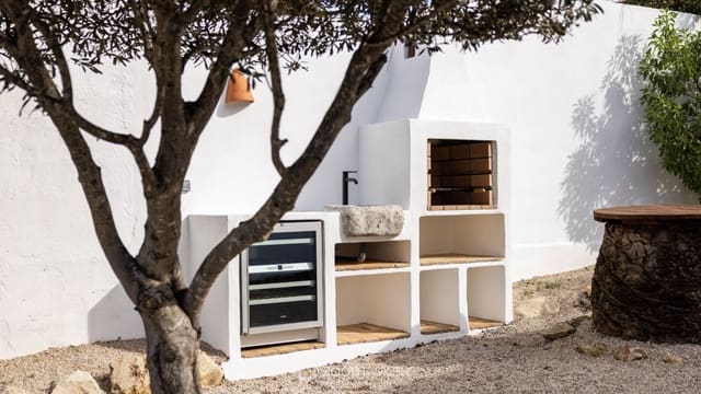 4 bedroom Villa for sale in Cap Martí - El Tossalet - Pinomar, Javea / Xàbia - € 790,000 (Ref: 9283064)