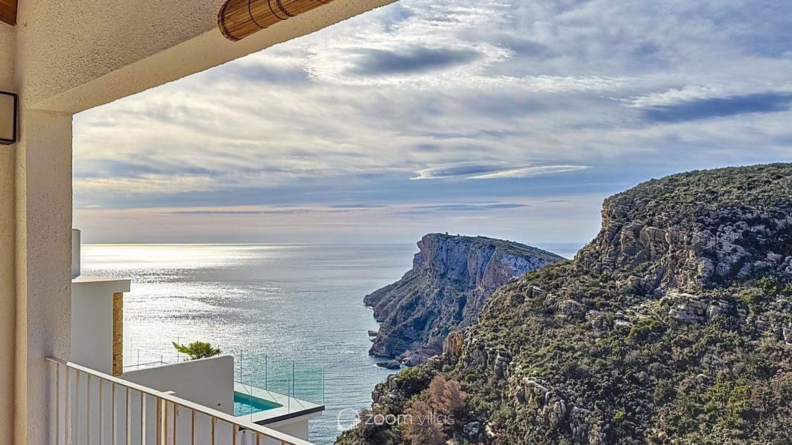 Chalet de 2 habitaciones en Benitachell / Benitatxell en venta con piscina - 335.000 € (Ref: 9311406)