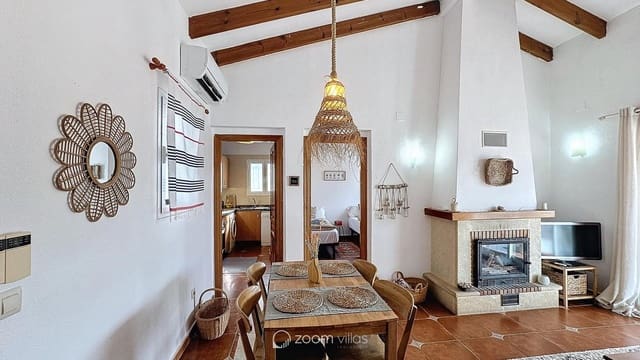 Chalet de 2 habitaciones en Benitachell / Benitatxell en venta con piscina - 335.000 € (Ref: 9311406)