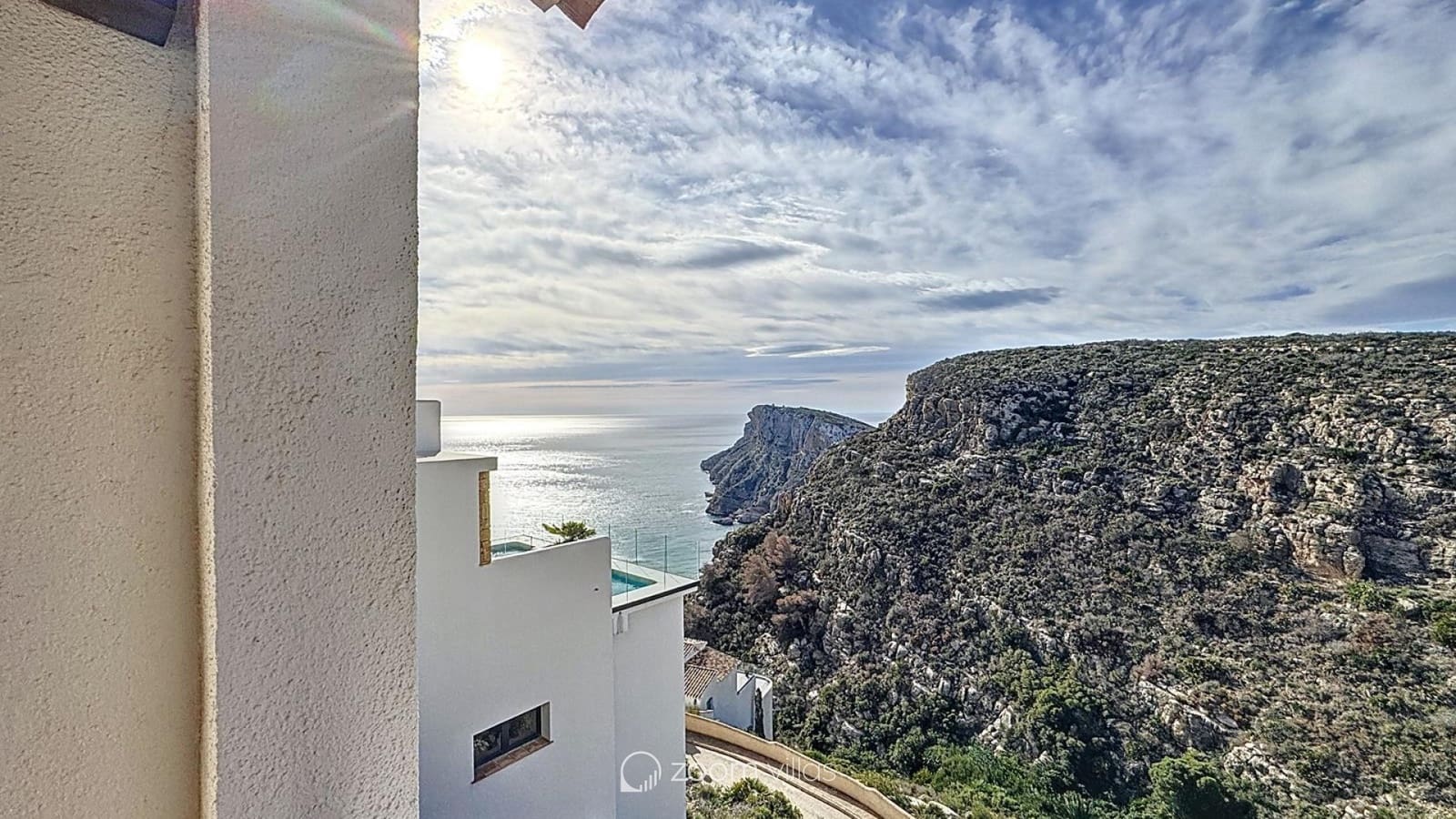 Chalet de 2 habitaciones en Benitachell / Benitatxell en venta con piscina - 335.000 € (Ref: 9311406)