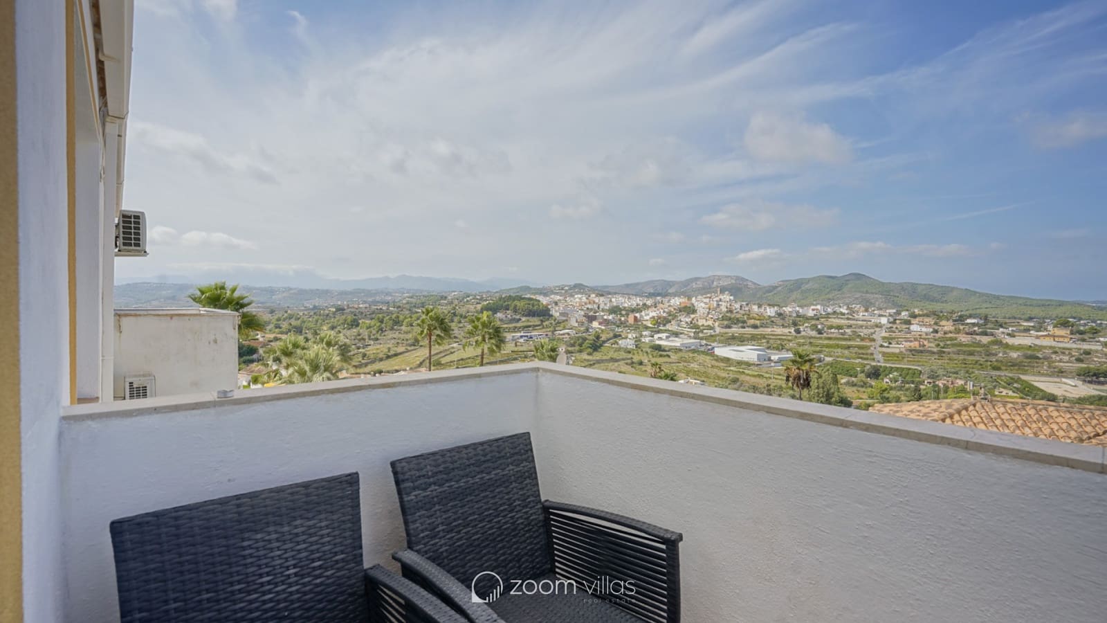 Halfvrijstaande villa te koop in Benitachell / Benitatxell - € 345.000 (Ref: 9315159)