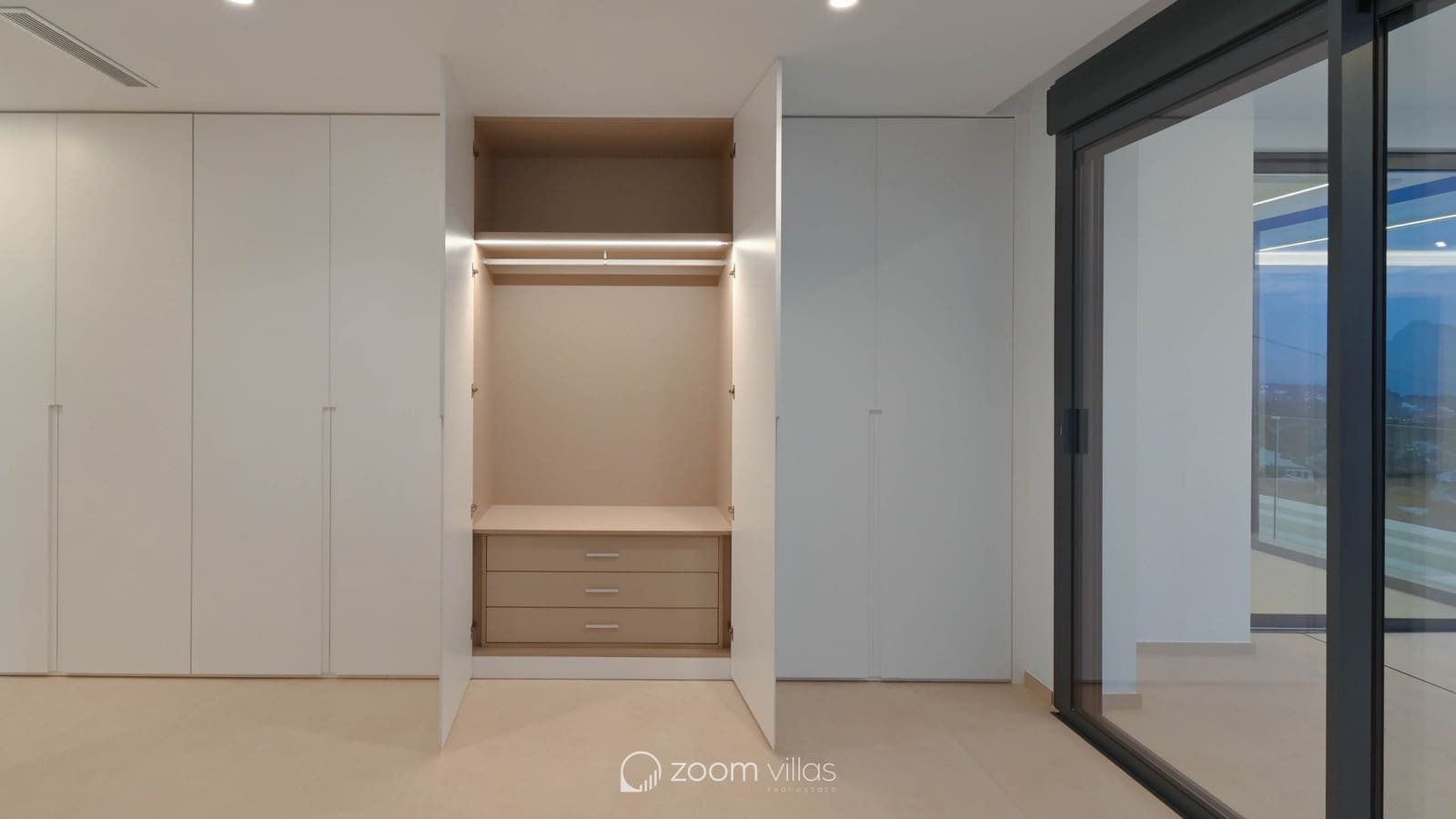 4 sypialnia Willa na sprzedaż w Calpe / Calp z basenem - 1 985 000 € (Ref: 9322791)