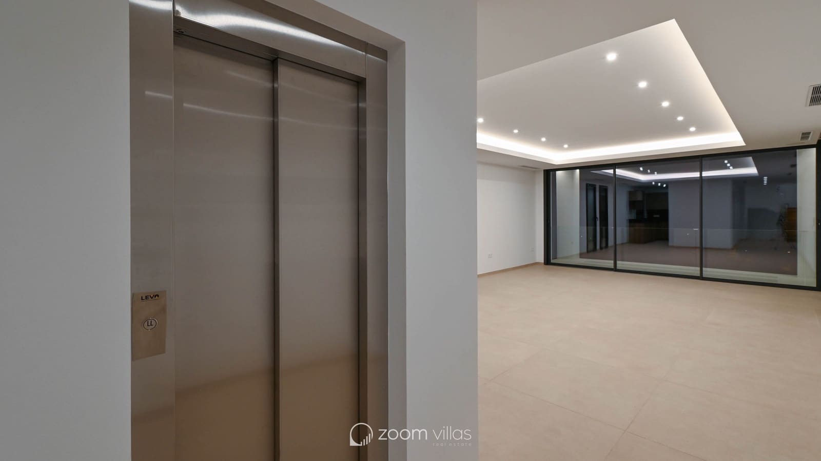 4 sypialnia Willa na sprzedaż w Calpe / Calp z basenem - 1 985 000 € (Ref: 9322791)