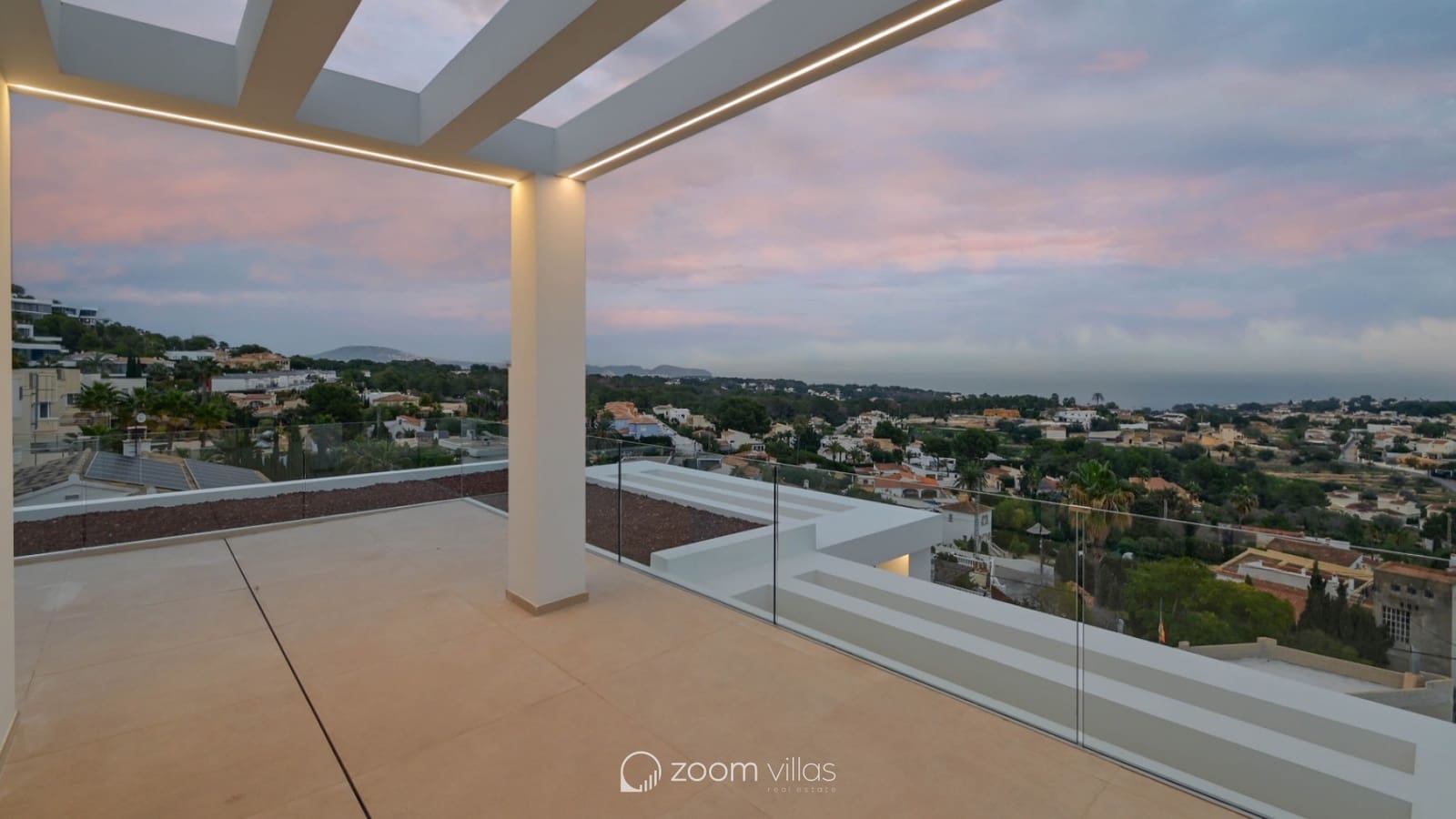 4 sypialnia Willa na sprzedaż w Calpe / Calp z basenem - 1 985 000 € (Ref: 9322791)