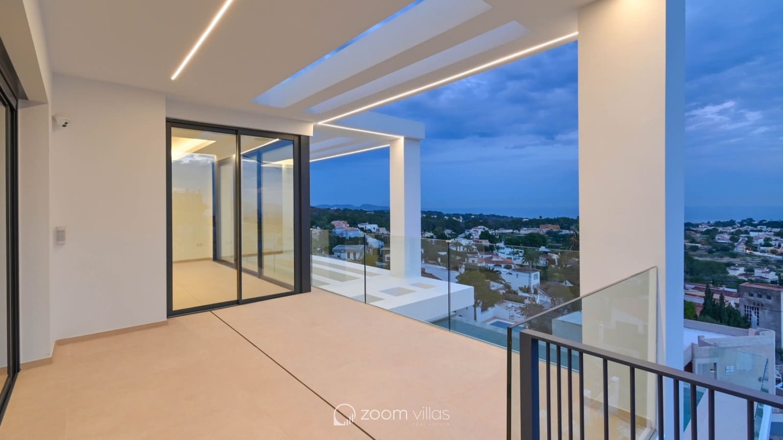 4 sypialnia Willa na sprzedaż w Calpe / Calp z basenem - 1 985 000 € (Ref: 9322791)