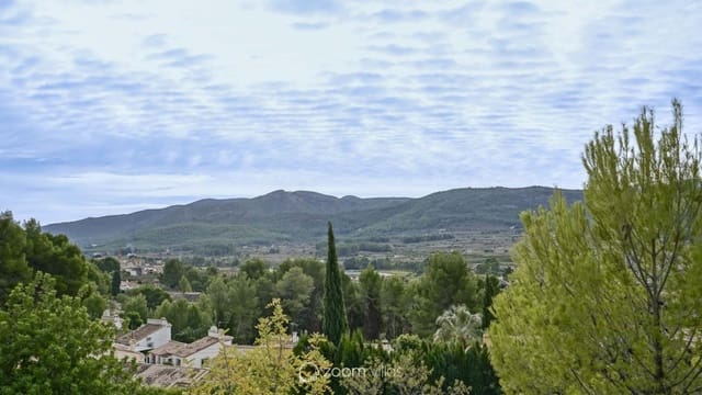 3 quarto Moradia para venda em Alcalalí / Alcanalí com piscina - 640 000 € (Ref: 9343497)