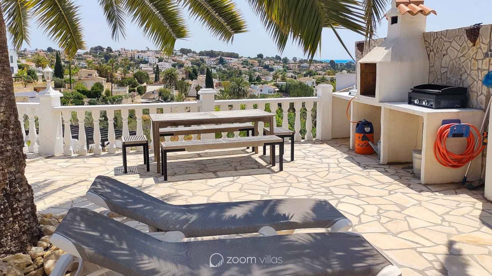 4 bedroom Villa for sale in Benissa - € 728,600 (Ref: 9357553)