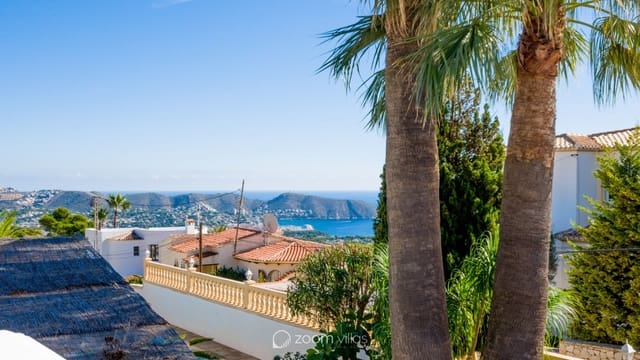 4 Zimmer Villa zu verkaufen in Benissa mit Pool - 795.000 € (Ref: 9359814)