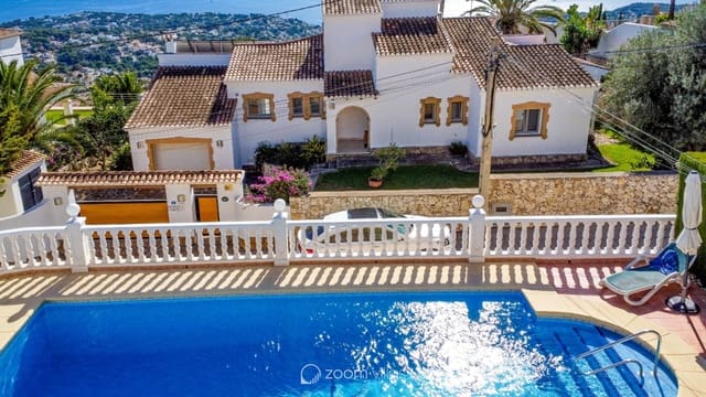 4 Zimmer Villa zu verkaufen in Benissa mit Pool - 795.000 € (Ref: 9359814)