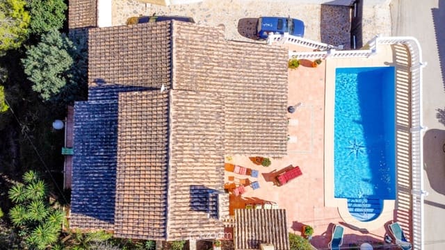4 Zimmer Villa zu verkaufen in Benissa mit Pool - 795.000 € (Ref: 9359814)