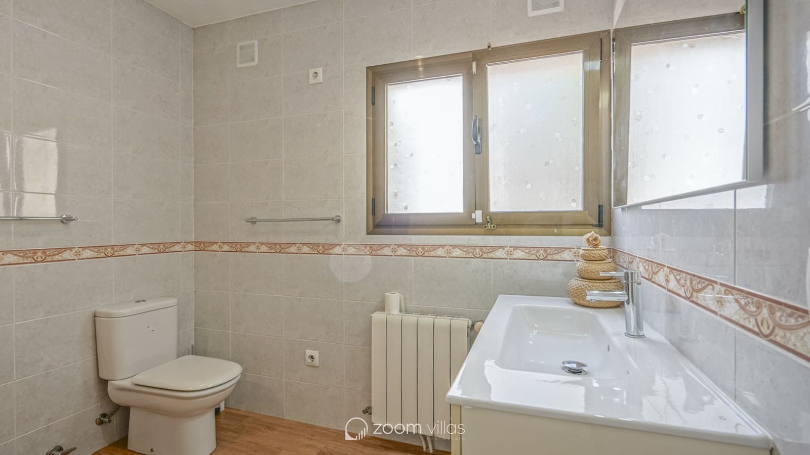 5 soverom Villa til salgs i Pinosol med svømmebasseng - € 790 000 (Ref: 9443781)