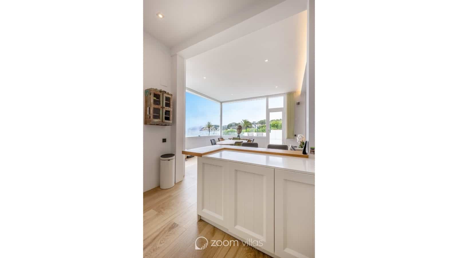 4 slaapkamer Villa te koop in Moraira met zwembad garage - € 1.850.000 (Ref: 9450018)