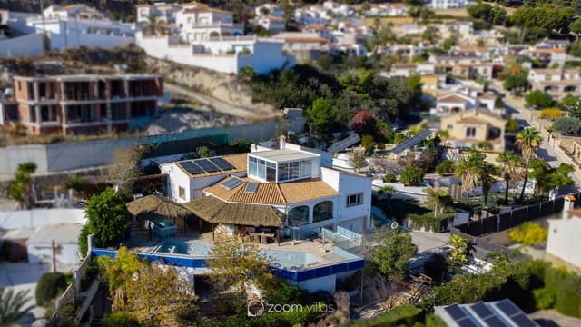 3 Zimmer Villa zu verkaufen in Oltamar - Cucarres, Calpe / Calp - 1.100.000 € (Ref: 9462856)