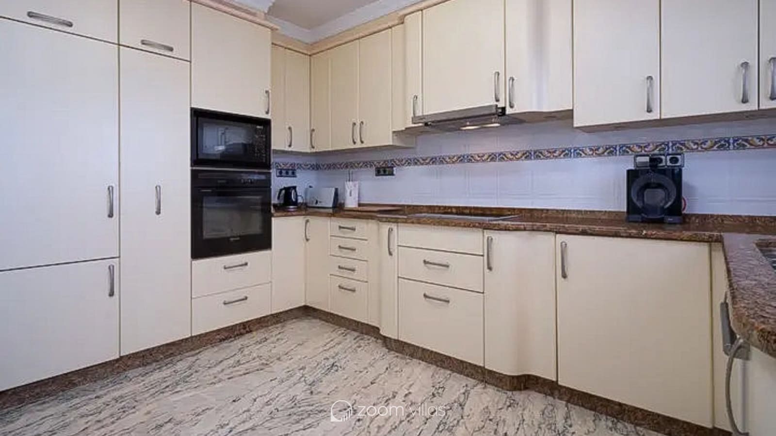 3 makuuhuone Huvila myytävänä paikassa Moraira - 990 000 € (Ref: 9470703)