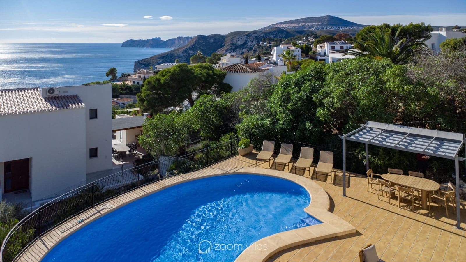 4 quarto Moradia para venda em Ambolo com piscina - 1 195 000 € (Ref: 9479268)