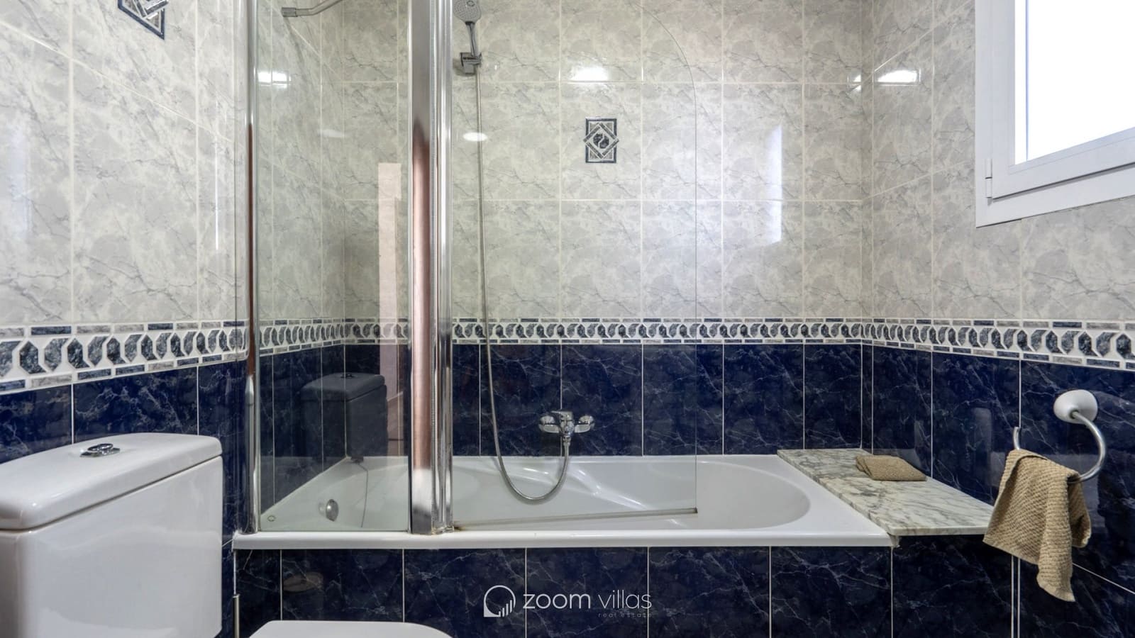 4 quarto Moradia para venda em Ambolo com piscina - 1 195 000 € (Ref: 9479268)