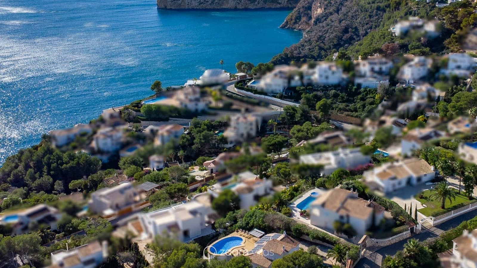 4 quarto Moradia para venda em Ambolo com piscina - 1 195 000 € (Ref: 9479268)