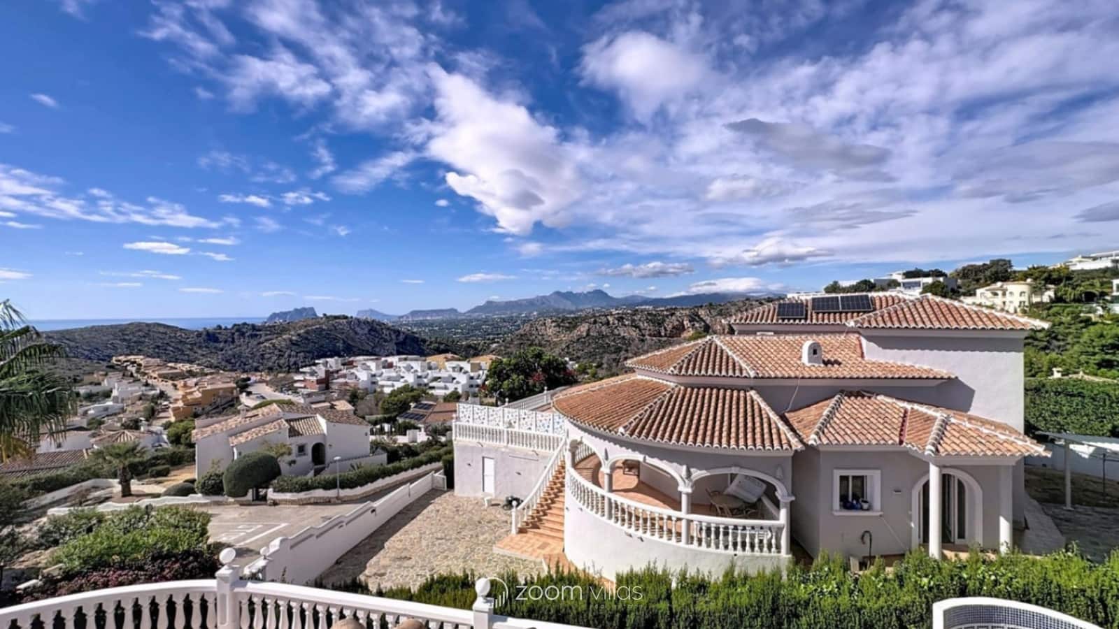 2 bedroom Villa for sale in Benitachell / Benitatxell with pool - € 585,000 (Ref: 9479442)